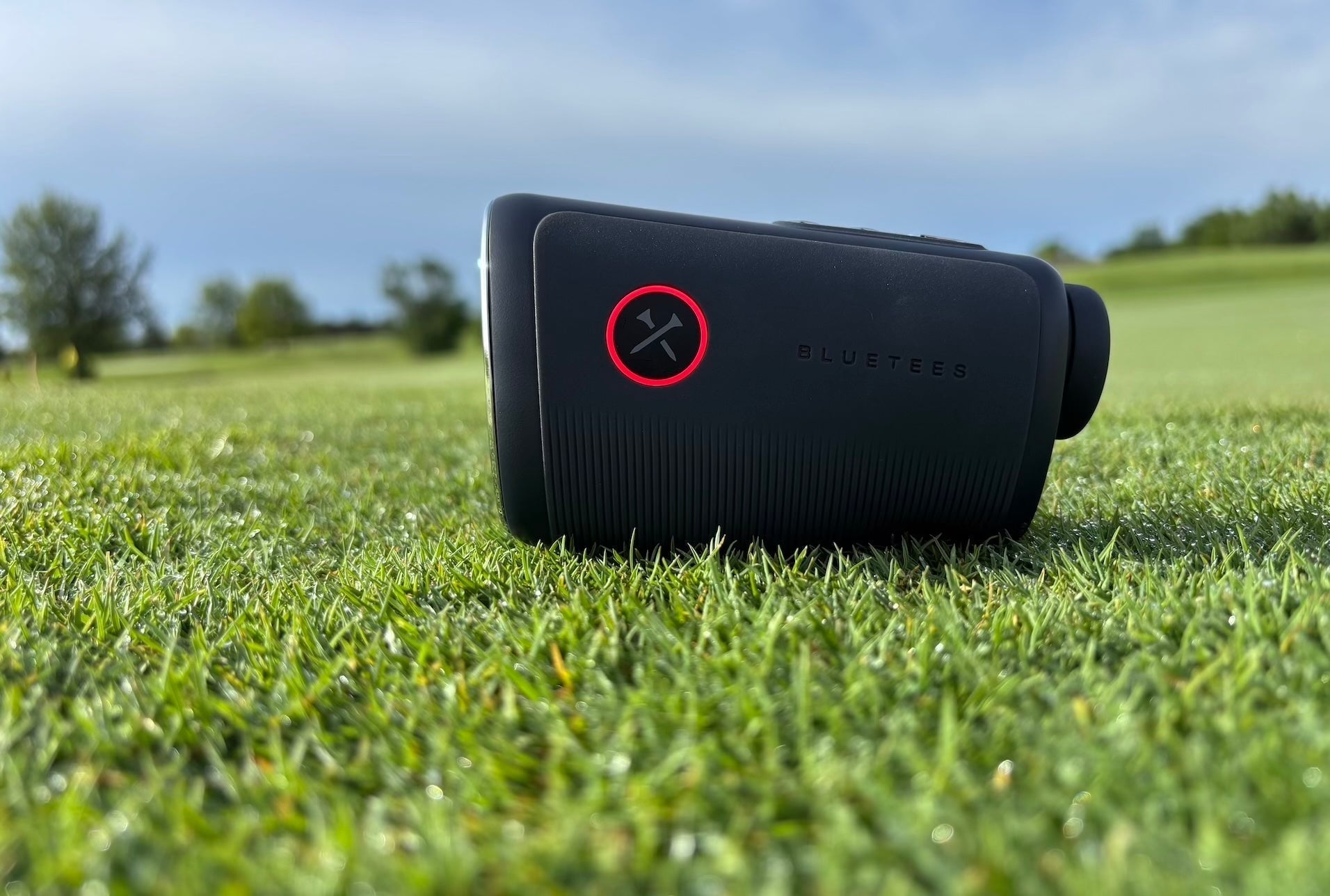 The Blue Tees Captain Pro on the grass at a golf course