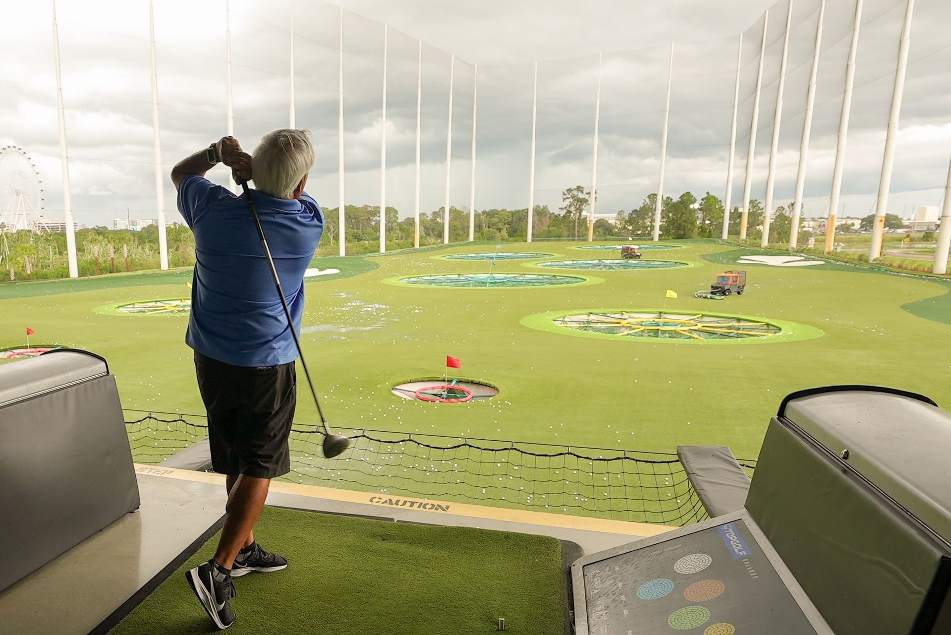 Where to Play Indoor Golf in Chicago
