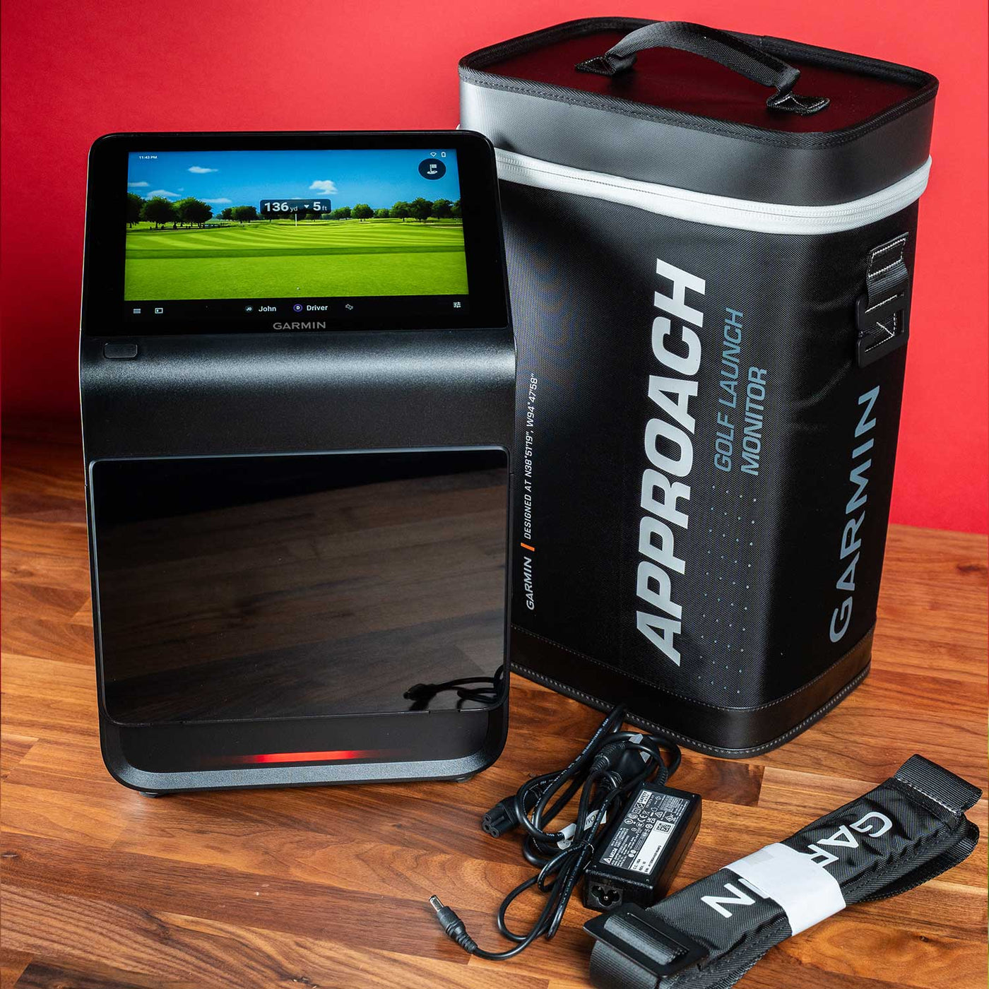 Garmin Simulation Garmin Approach® R50 Golf Simulator & Launch Monitor | Certified Pre ...