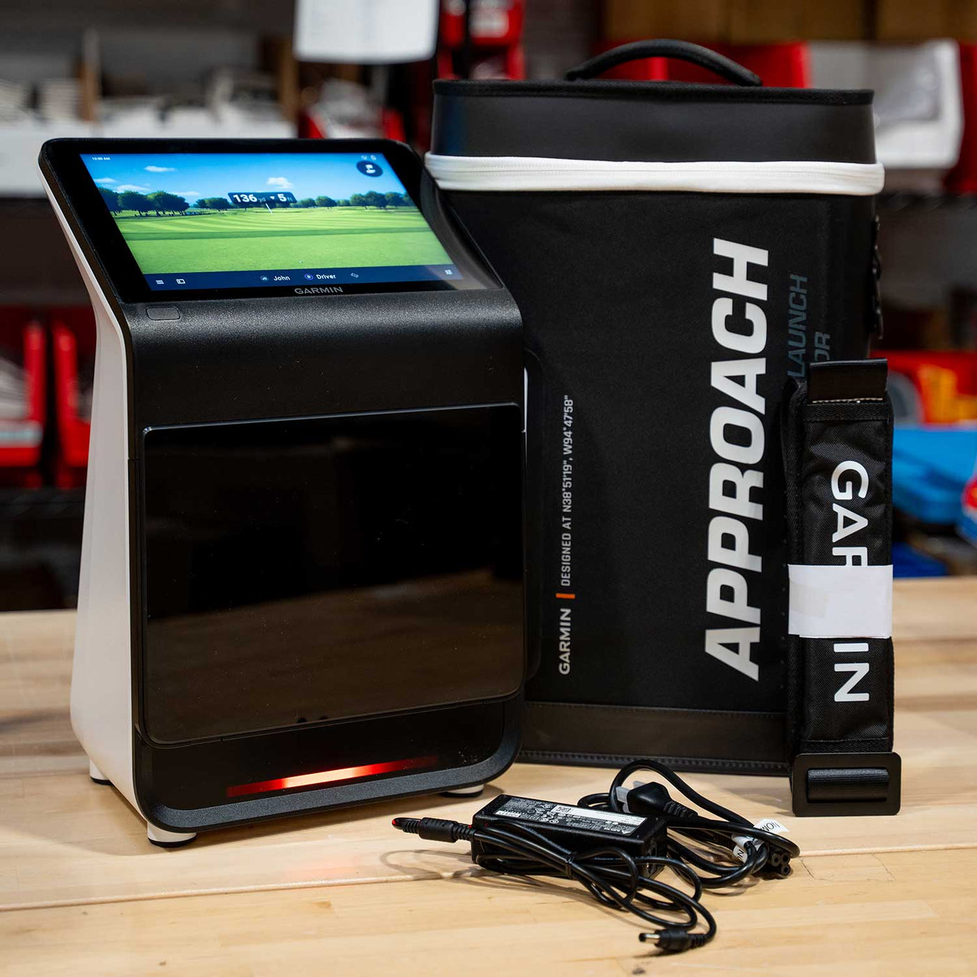 Garmin Simulation Garmin Approach® R50 Golf Simulator & Launch Monitor | Certified Pre ...